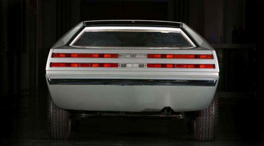  Alfa Romeo Alfasud Caimano Concept (901) 1971 года  (фото 4 из 32)